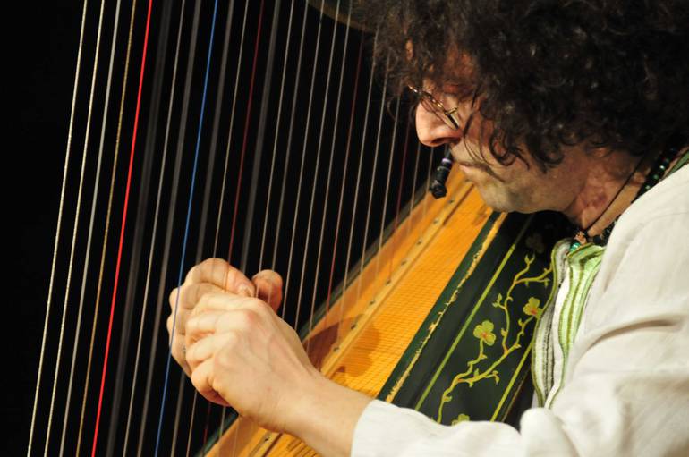 valerio mauro arpa.jpg